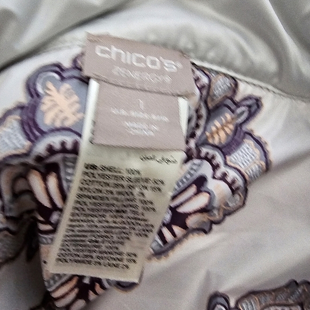 Chicos Zenergy Light Gray Quilted Convertible Ves… - image 4